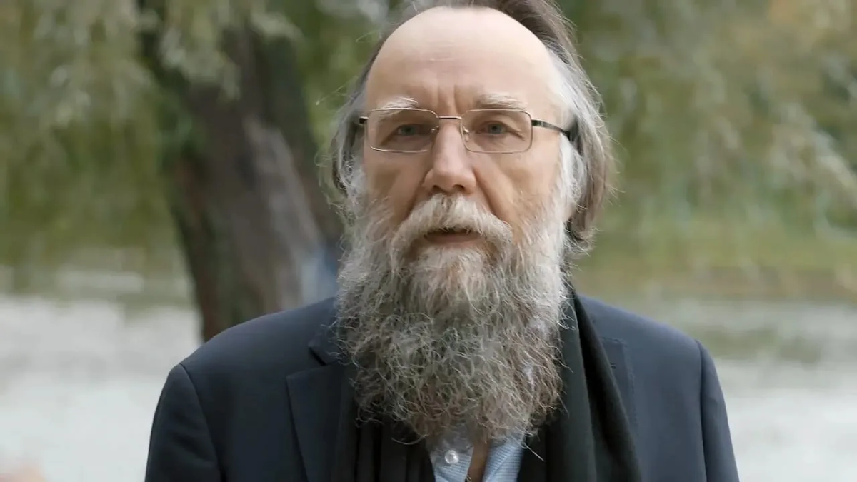 Александр Дугин