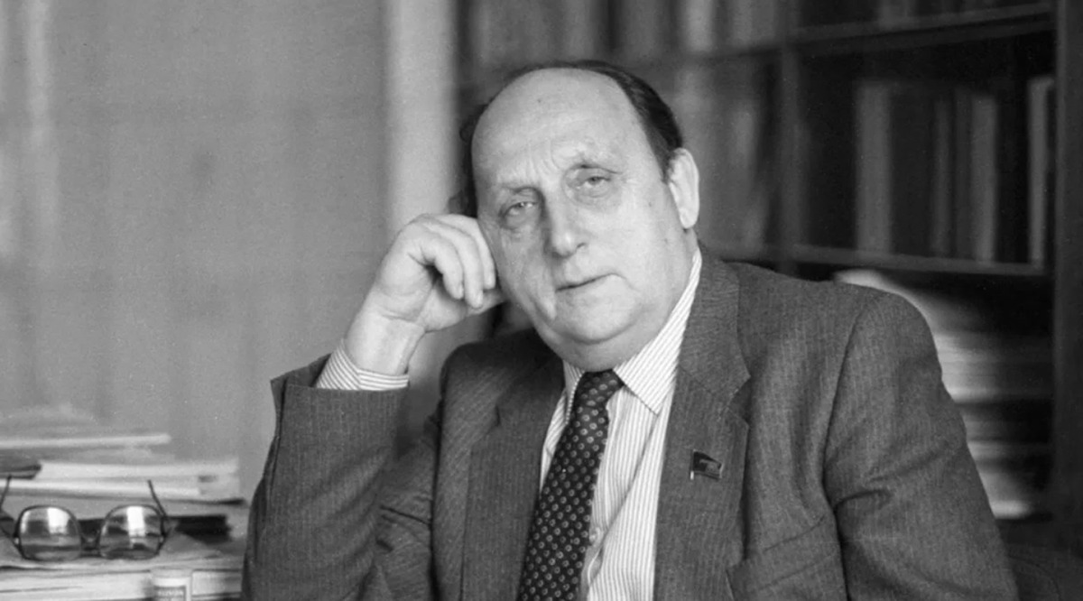 Георгий Арбатов