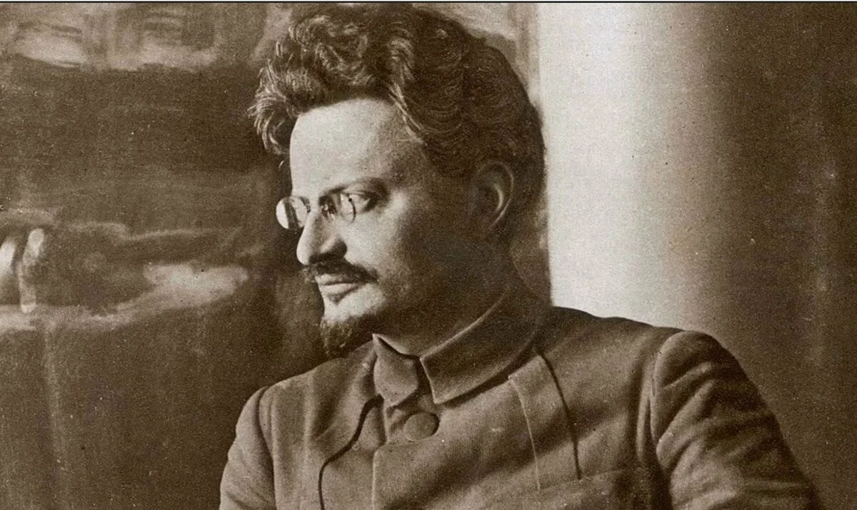 Лев Троцкий