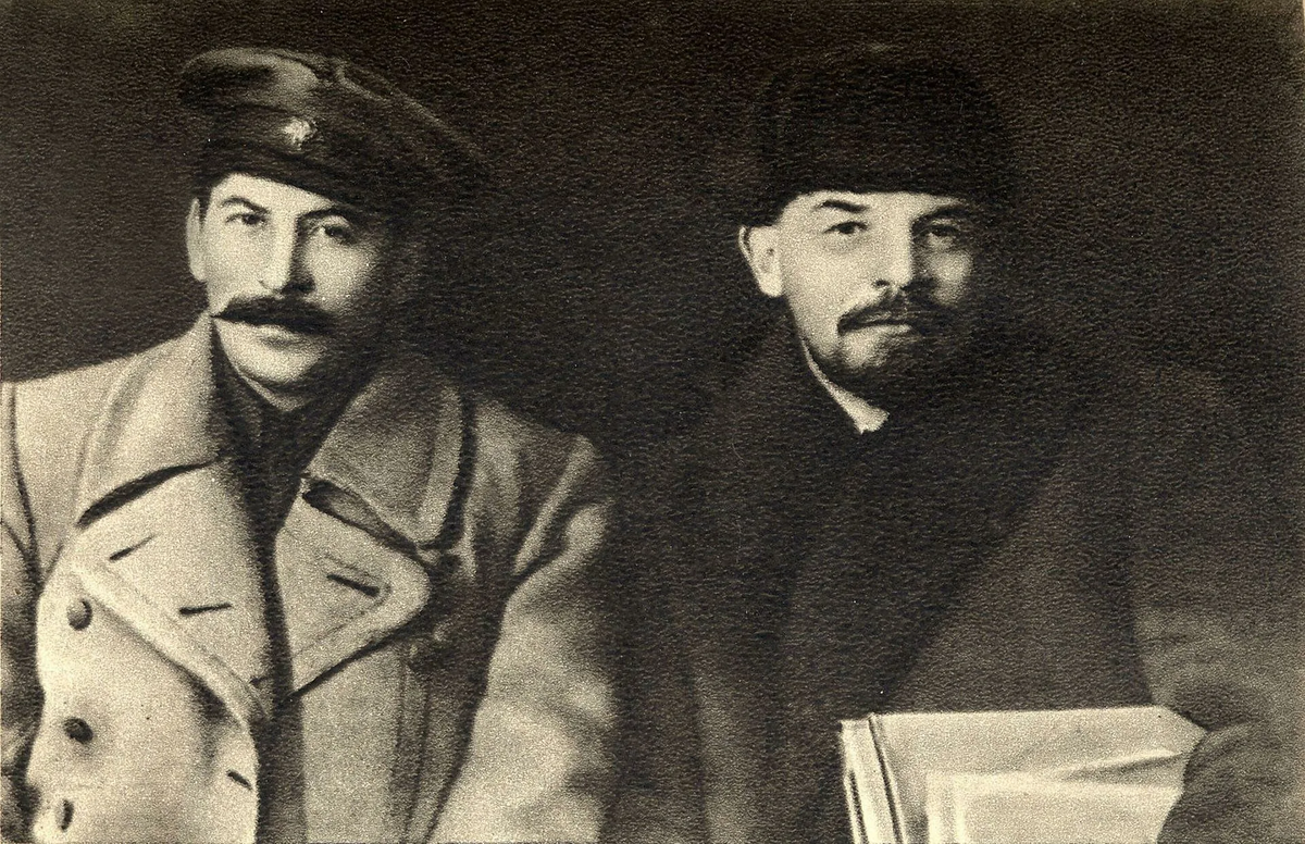 Иосиф Сталин и Владимир Ленин