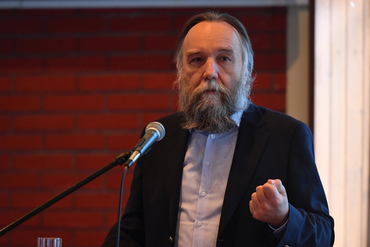 Александр Дугин