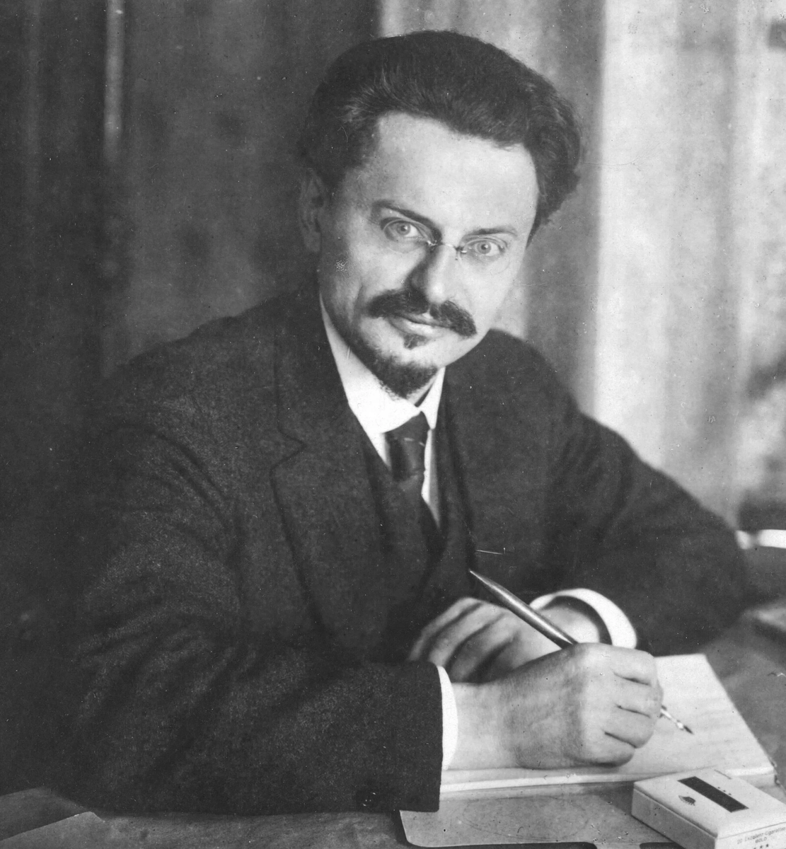 Лев Троцкий